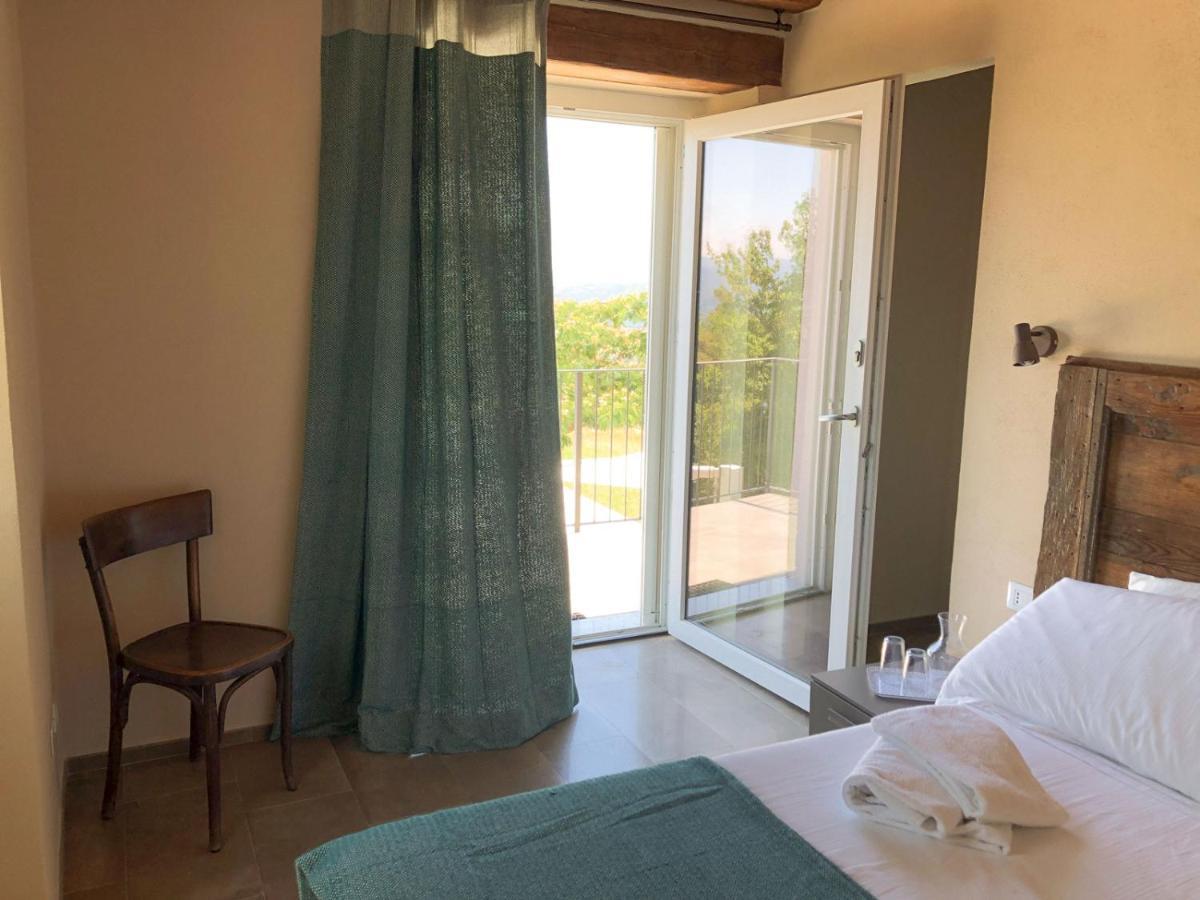 Agriturismo Cascina Cornelli サッセッロ エクステリア 写真